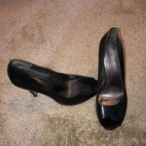 Nine West black peep toe pumps